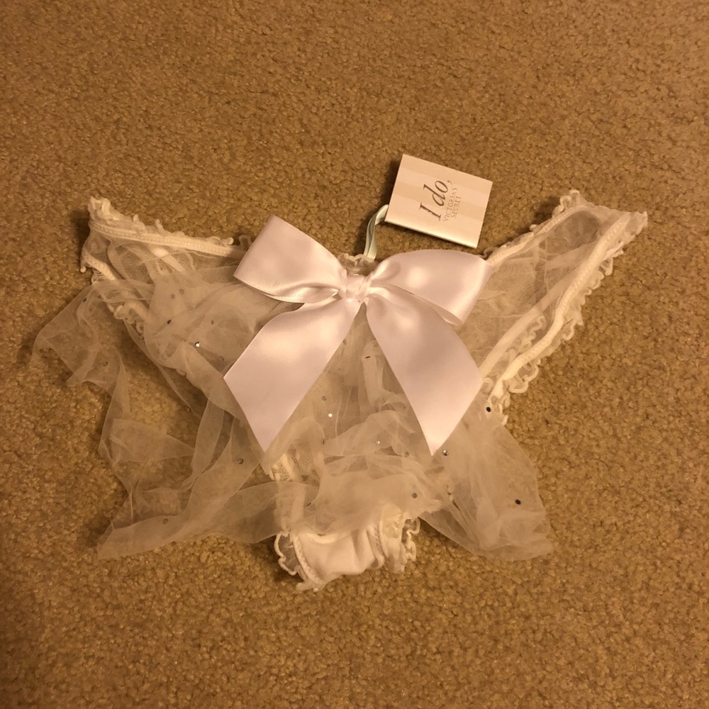 NWT Victoria’s Secret “I Do” underwear